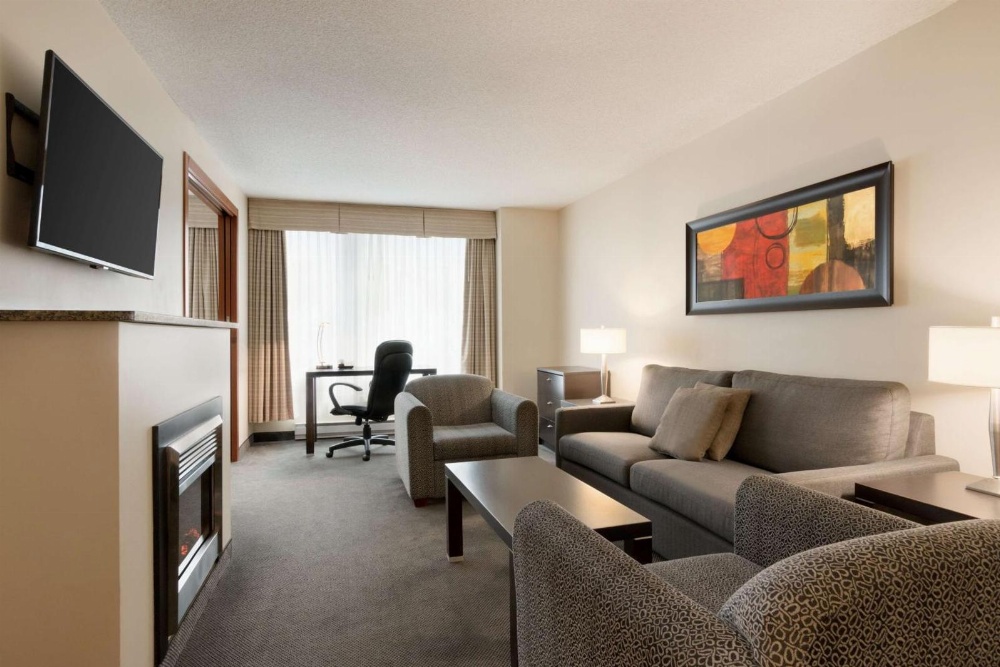 Embassy Suites by Hilton Montreal Image 15
