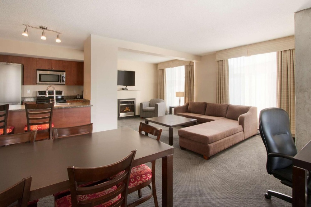 Embassy Suites by Hilton Montreal Image 16