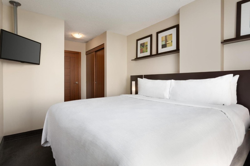 Embassy Suites by Hilton Montreal Image 38